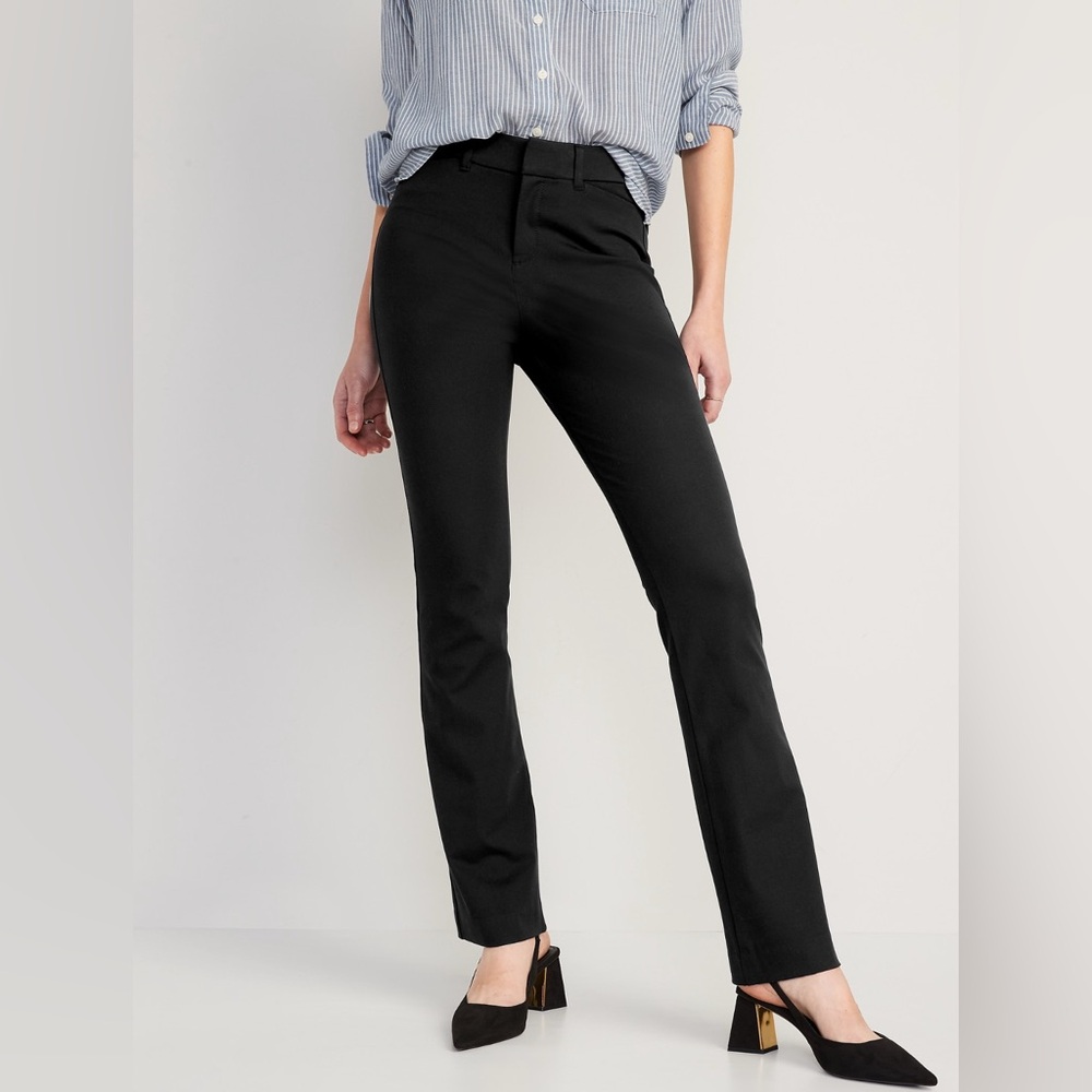 Old Navy Women’s High Rise Pixie Flare Pants - Black - Size 18 - NWT